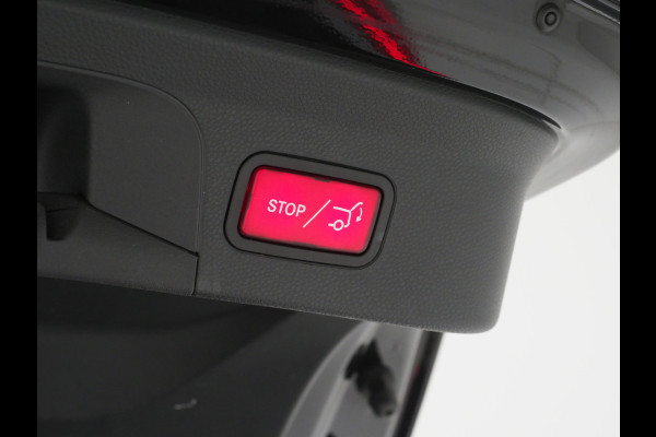 Mercedes-Benz GLC Coupé 300e 4MATIC | Leder | Camera | Virtual | Stoelverwarming | Donkere Hemel | Dodehoek | Carplay