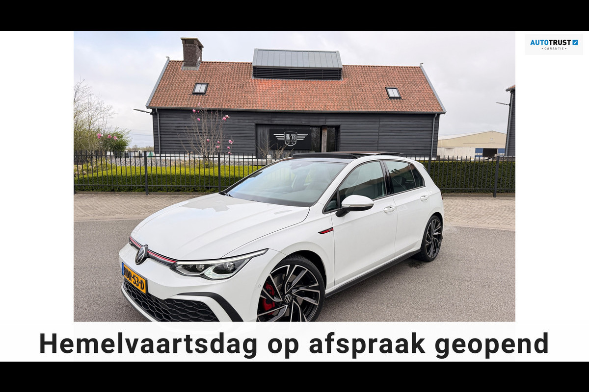 Volkswagen Golf 2.0 TSI GTI Panoramadak Leer Stoelverwarming/Verkoeling Camera Keyless entry