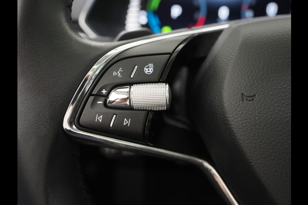 Škoda Superb Combi 1.4 TSI iV Style | Panoramadak | Trekhaak | Leder | 360 | Keyless | Adaptive Cruise | Memory | Carplay