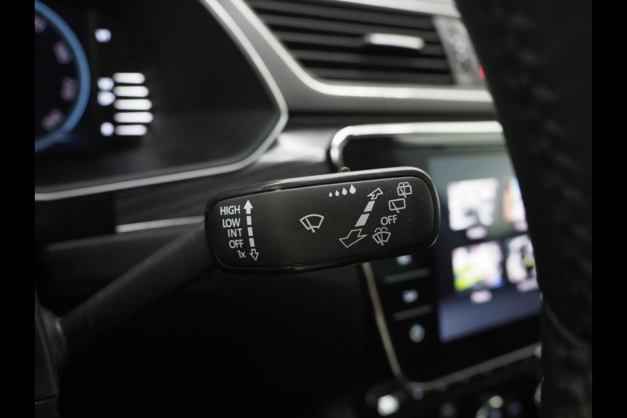 Škoda Superb Combi 1.4 TSI iV Style | Panoramadak | Trekhaak | Leder | 360 | Keyless | Adaptive Cruise | Memory | Carplay