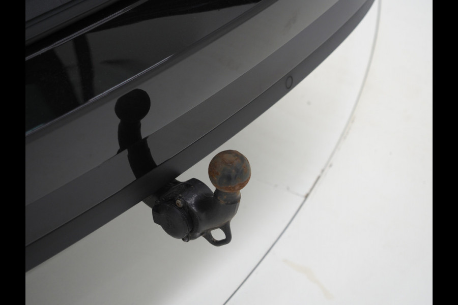 Škoda Superb Combi 1.4 TSI iV Style | Panoramadak | Trekhaak | Leder | 360 | Keyless | Adaptive Cruise | Memory | Carplay
