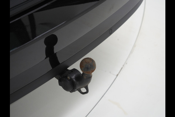Škoda Superb Combi 1.4 TSI iV Style | Panoramadak | Trekhaak | Leder | 360 | Keyless | Adaptive Cruise | Memory | Carplay