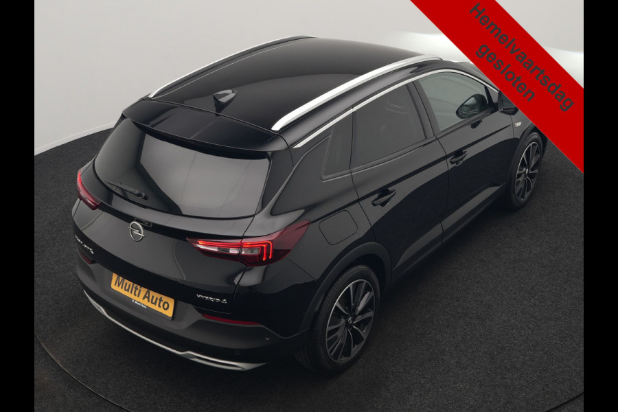Opel Grandland X 1.6 Turbo 4x4 Ultimate PHEV 300pk Dealer O.H. | 360 Camera | Cruise Control | Lederen Sportstoelen Memory & Ventilatie | Stoelverwarming | Keyless | Blis | Led Koplampen | Apple Carplay | Park Assist | Navigatie | DAB | Plug In Hybrid |