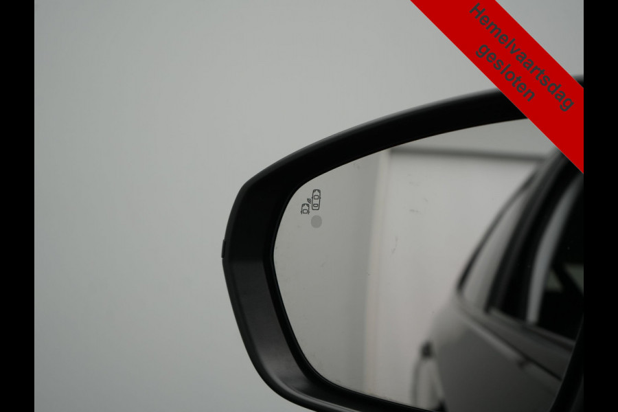 Opel Grandland X 1.6 Turbo 4x4 Ultimate PHEV 300pk Dealer O.H. | 360 Camera | Cruise Control | Lederen Sportstoelen Memory & Ventilatie | Stoelverwarming | Keyless | Blis | Led Koplampen | Apple Carplay | Park Assist | Navigatie | DAB | Plug In Hybrid |