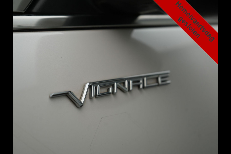 Ford Kuga 2.5 Vignale PHEV 225pk Dealer O.H. | Trekhaak Afn. | Panodak | Adaptive Cruise | Head Up | 360 Camera | Bang & Olufsen | Lederen Sportstoelen Memory & Verwarmd | Keyless | Achterbank Verwarmd | Blis | Stuur Verwarmd | Navigatie | DAB | Plug In Hybrid |