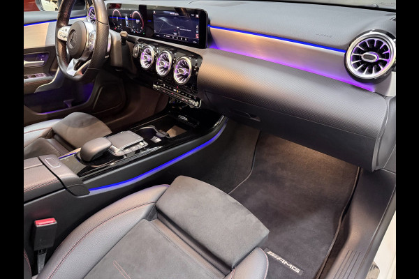 Mercedes-Benz A-Klasse 180 Business Solution AMG NAVI/V-COCKPIT/CAM/DAB/LED/CARPLAY/ECC/PDC///