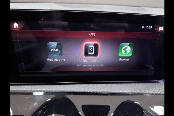 Mercedes-Benz A-Klasse 180 Business Solution AMG NAVI/V-COCKPIT/CAM/DAB/LED/CARPLAY/ECC/PDC///