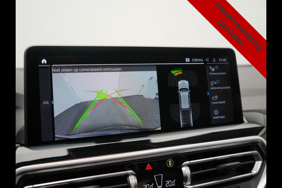 BMW X3 xDrive30e High Executive FACELIFT PHEV 293pk Dealer O.H. | Trekhaak Af Fabriek | Panodak | Camera | Lederen Sportstoelen Verwarmd | Apple Carplay | Park Assist | Navigatie | DAB | 18''L.M. | Plug In Hybrid |