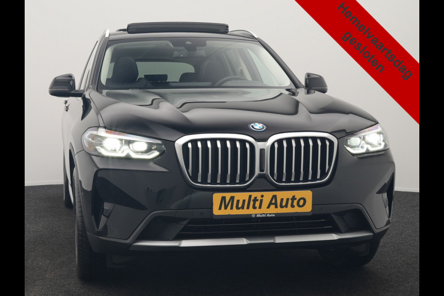 BMW X3 xDrive30e High Executive FACELIFT PHEV 293pk Dealer O.H. | Trekhaak Af Fabriek | Panodak | Camera | Lederen Sportstoelen Verwarmd | Apple Carplay | Park Assist | Navigatie | DAB | 18''L.M. | Plug In Hybrid |