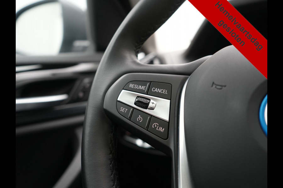 BMW X3 xDrive30e High Executive FACELIFT PHEV 293pk Dealer O.H. | Trekhaak Af Fabriek | Panodak | Camera | Lederen Sportstoelen Verwarmd | Apple Carplay | Park Assist | Navigatie | DAB | 18''L.M. | Plug In Hybrid |