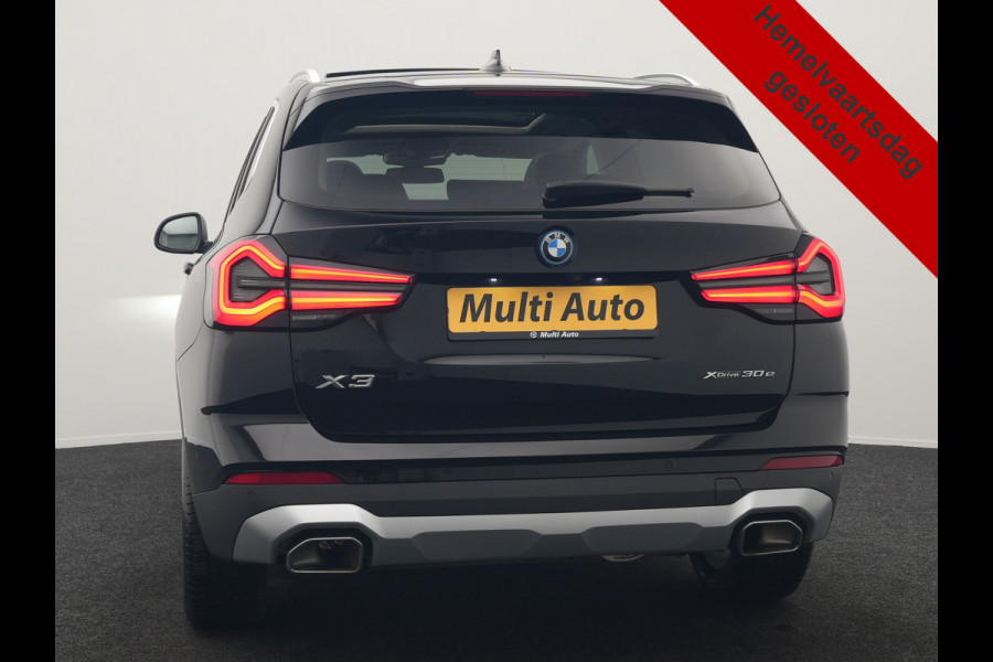 BMW X3 xDrive30e High Executive FACELIFT PHEV 293pk Dealer O.H. | Trekhaak Af Fabriek | Panodak | Camera | Lederen Sportstoelen Verwarmd | Apple Carplay | Park Assist | Navigatie | DAB | 18''L.M. | Plug In Hybrid |