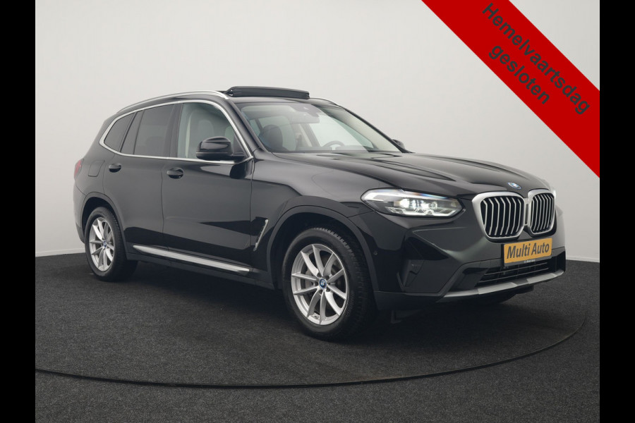 BMW X3 xDrive30e High Executive FACELIFT PHEV 293pk Dealer O.H. | Trekhaak Af Fabriek | Panodak | Camera | Lederen Sportstoelen Verwarmd | Apple Carplay | Park Assist | Navigatie | DAB | 18''L.M. | Plug In Hybrid |