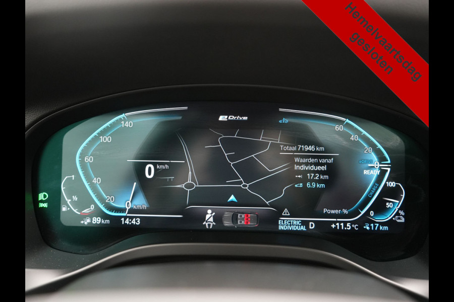BMW X3 xDrive30e High Executive FACELIFT PHEV 293pk Dealer O.H. | Trekhaak Af Fabriek | Panodak | Camera | Lederen Sportstoelen Verwarmd | Apple Carplay | Park Assist | Navigatie | DAB | 18''L.M. | Plug In Hybrid |