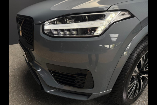 Volvo XC90 T8 Hybride long range Plus Dark THUNDER GREY 7 Zits All Black trekhaak 455pk 360 camera