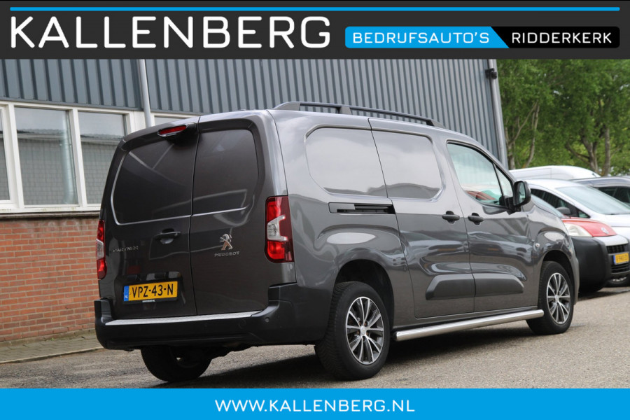 Peugeot Partner 1.5 BlueHDi 130PK Automaat L2 / Camera / 3 zits / multi stuur