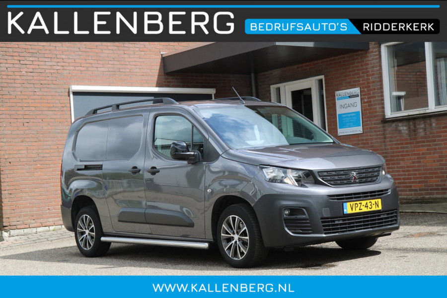 Peugeot Partner 1.5 BlueHDi 130PK Automaat L2 / Camera / 3 zits / multi stuur