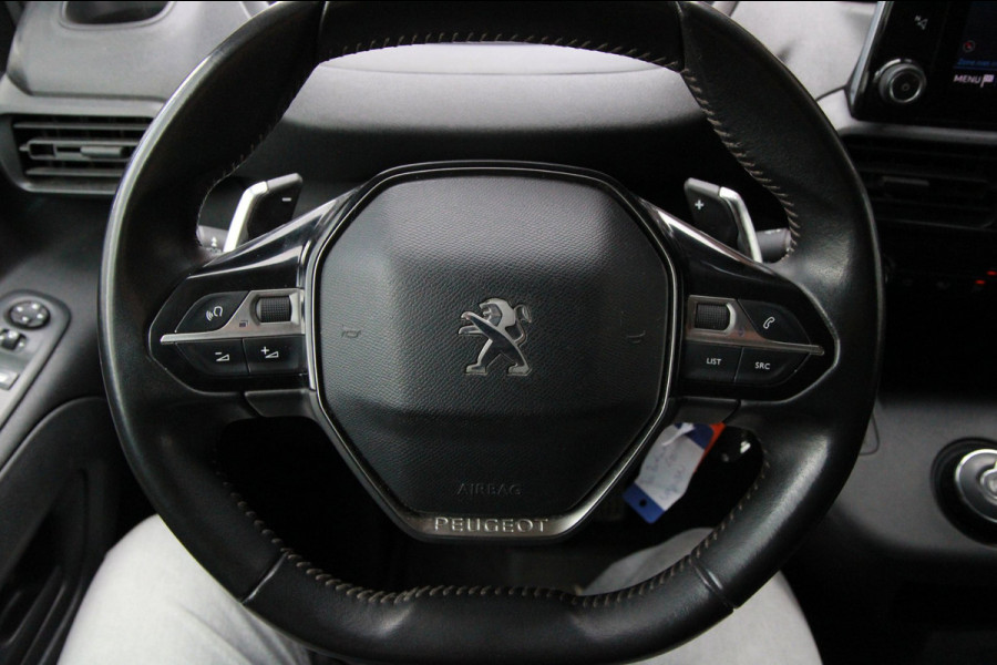 Peugeot Partner 1.5 BlueHDi 130PK Automaat L2 / Camera / 3 zits / multi stuur