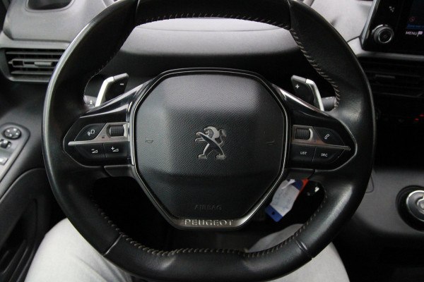 Peugeot Partner 1.5 BlueHDi 130PK Automaat L2 / Camera / 3 zits / multi stuur