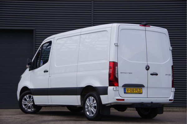 Mercedes-Benz Sprinter 317 1.9 CDI L1H1 RWD AUT. LED, TREKHAAK, LEDER, 360 CAMERA, STANDKACHEL, STOELVERWARMING, LEDER STUUR, CRUISE