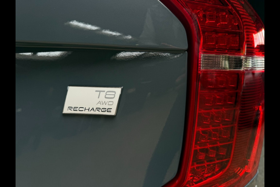 Volvo XC90 T8 Hybride long range Plus Dark THUNDER GREY 7 Zits All Black trekhaak 455pk 360 camera