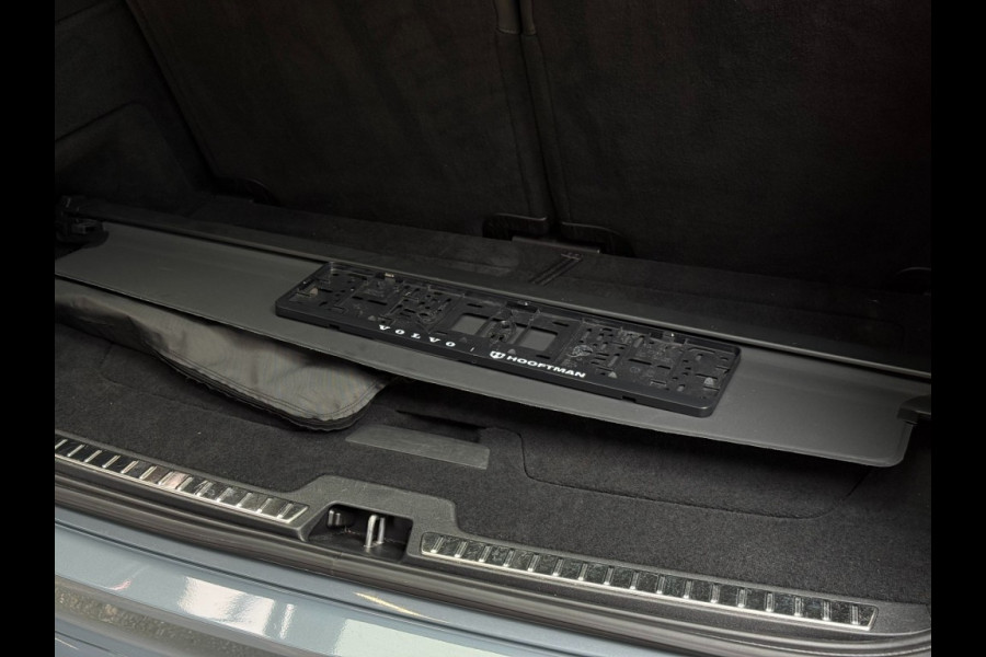 Volvo XC90 T8 Hybride long range Plus Dark THUNDER GREY 7 Zits All Black trekhaak 455pk 360 camera