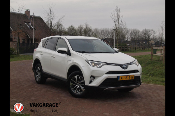 Toyota RAV4 2.5 Hybrid AWD 4x4 Dynamic | 1650kg Trekgewicht geremd | Automaat | Trekhaak | Camera | NL-Auto |
