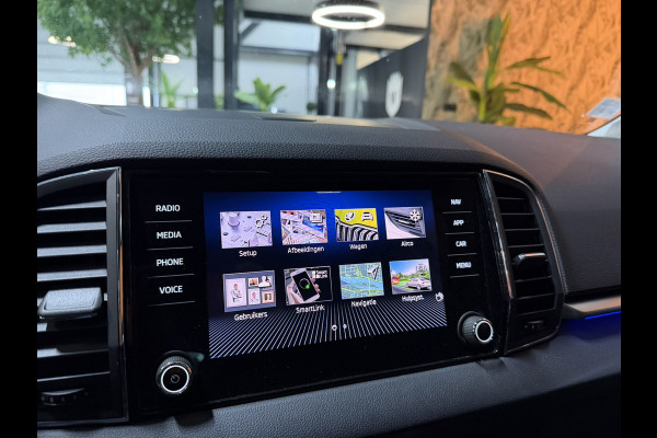 Škoda Karoq 1.5 TSI ACT Style Garantie Trekhaak Camera StoelVW Adoptieve Cruise Sfeer Navi Clima Xenon Dab Rijklaar