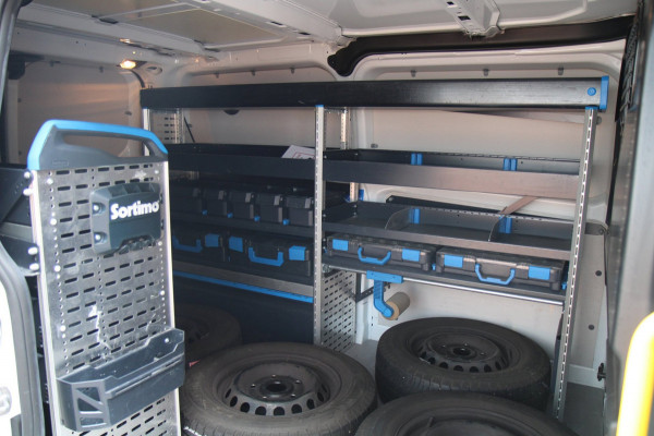 Ford Transit Custom 320 2.0 TDCI L1H1 Limited / Sortimo inrichting / Camera / 3 zits / carplay