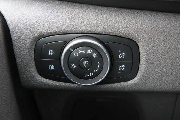 Ford Transit Custom 320 2.0 TDCI L1H1 Limited / Sortimo inrichting / Camera / 3 zits / carplay