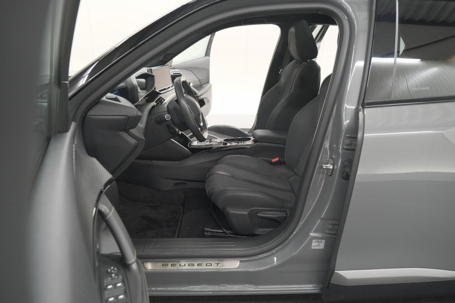 Peugeot e-2008 EV GT Avantage 54 kWh | 96.8% SOH | 11 KW Lader | 360 Camera | Panoramadak | Dodehoekdetectie
