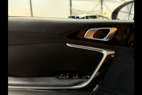 Kia ProCeed 1.5 T-GDi GT-Line Garantie Pano JBL Blindspot Elek Achterklep ACC StuurVW StoelVW Keyless Navi Clima Led Dab Rijklaar
