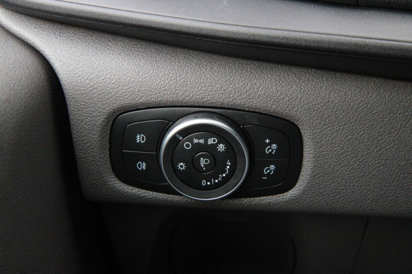 Ford Transit Custom 280 2.0 TDCI L1H1 Limited / Automaat 130PK / Camera / 3 zits