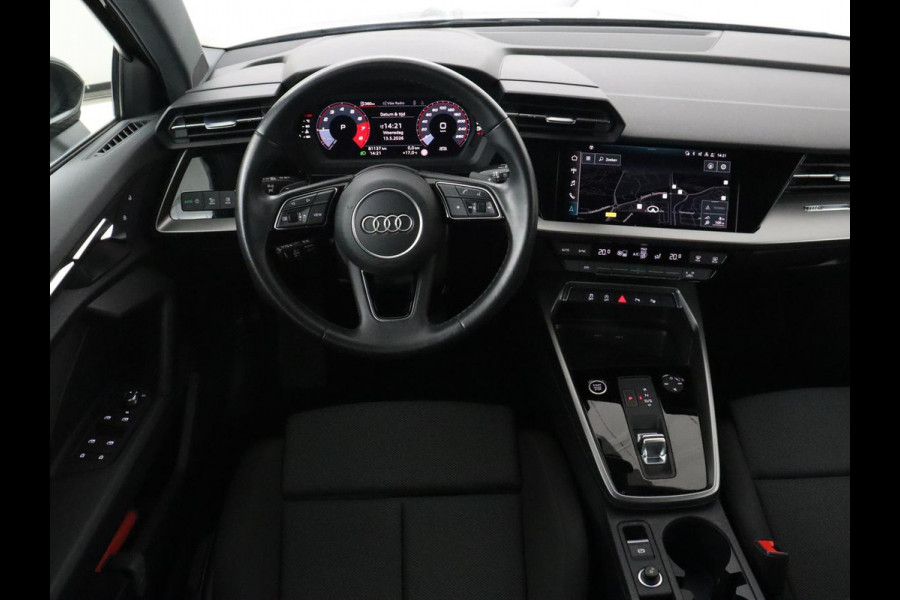 Audi A3 30 TFSI Advanced edition | Park Assist | Carplay | Virtual Cockpit | Sportstoelen | Navigatie | Climate control | Full LED | Cruise control | Bluetooth