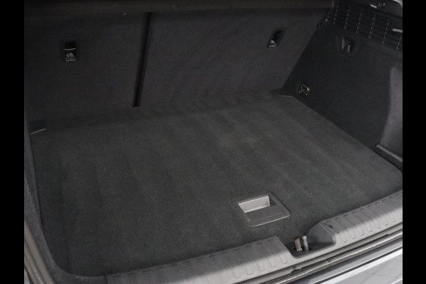 Audi A3 30 TFSI Advanced edition | Park Assist | Carplay | Virtual Cockpit | Sportstoelen | Navigatie | Climate control | Full LED | Cruise control | Bluetooth