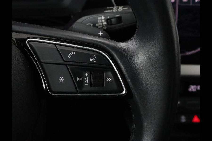 Audi A3 30 TFSI Advanced edition | Park Assist | Carplay | Virtual Cockpit | Sportstoelen | Navigatie | Climate control | Full LED | Cruise control | Bluetooth