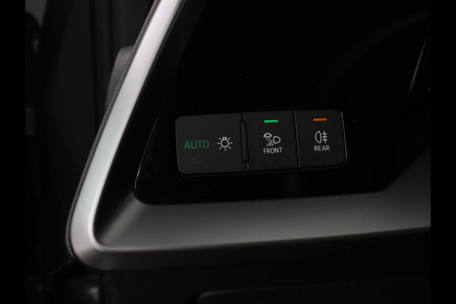 Audi A3 30 TFSI Advanced edition | Park Assist | Carplay | Virtual Cockpit | Sportstoelen | Navigatie | Climate control | Full LED | Cruise control | Bluetooth