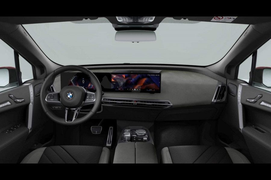 BMW iX xDrive60 112kWh - M-Sport - Trekhaak - ACC- Harman Kardon