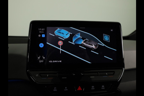 Volkswagen ID.3 First Plus 58 kWh 204PK | Navigatie | Parkeercamera | 19"LM velgen |