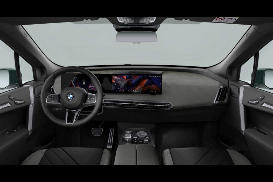 BMW iX xDrive60 112kWh - M-Sport - Trekhaak - ACC - M-Zetels - Head-up - Harman Kardon