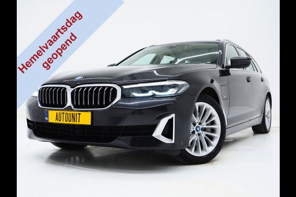 BMW 5 Serie Touring 530e xDrive | Panoramadak | Leder | Sfeerlicht | Carplay | Camera | Stoelverwarming