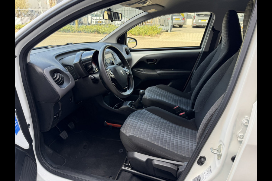 Peugeot 108 1.0 e-VTi / PREMIUM-Pakket / ALL-Season banden / Bluetooth / 1e Eigenaar / NED-108 / Facturen onderhoud aanwezig