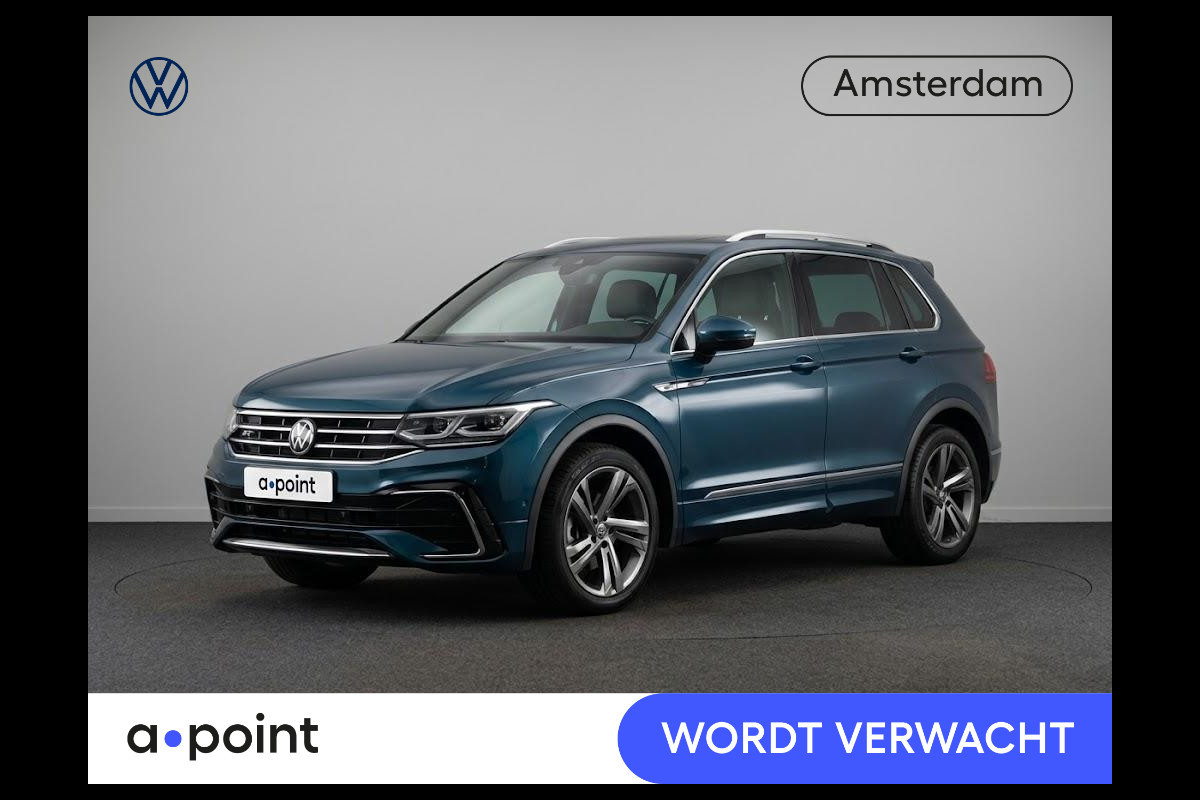 Volkswagen Tiguan 1.5 TSI R-Line Business+ 150PK DSG | Panorama dak | Parkeercamera | Keyless entry | Matrix LED koplampen |