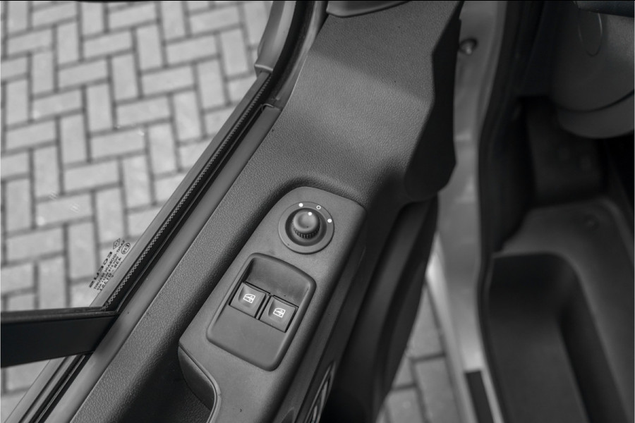 Fiat Talento 1.6 MJ EcoJet L2H1 Airco Navigatie Trekhaak DAB