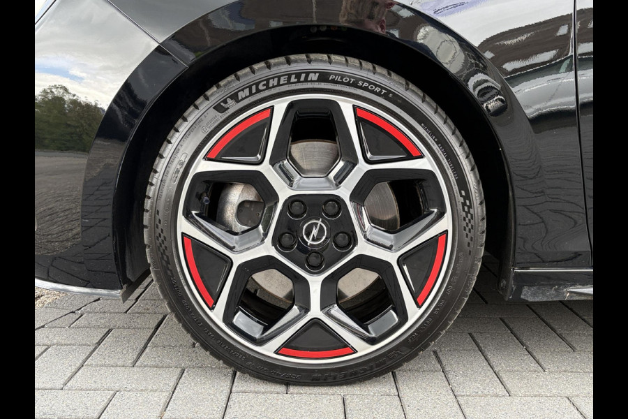 Opel Astra 1.6 Hybrid GS Line PHEV 180pk | Black Edition | Head-Up | 360 Camera | Stoel & Stuur Verwarming | ACC |