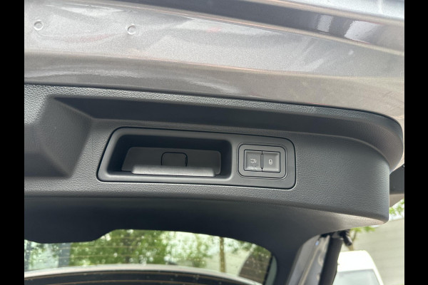 BYD SEAL U 1.5 DM-i FWD Boost NIEUWE AUTO UIT VOORRAAD LEVERBAAR | 6 JAAR GARANTIE T/M 02-2032 | ALL-IN PRIJS | BTW VERREKENBAAR | FULL OPTION | PANODAK | ELEKTRISCHE STOELEN | ELEKTRISCHE ACHTERKLEP |