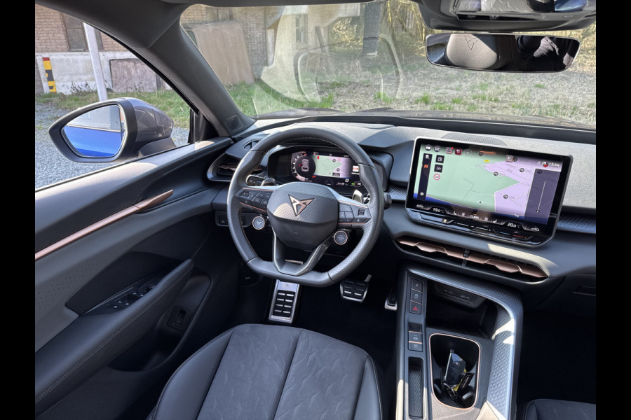 CUPRA Terramar 1.5 eTSI 150PK DSG BUSINESS HEAD-UP/NAVI/CAMERA/LEDER/ MATRIX/ FABRIEKS GARANTIE