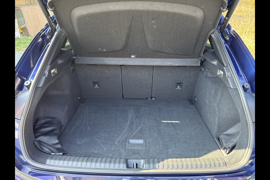 CUPRA Terramar 1.5 eTSI 150PK DSG BUSINESS HEAD-UP/NAVI/CAMERA/LEDER/ MATRIX/ FABRIEKS GARANTIE