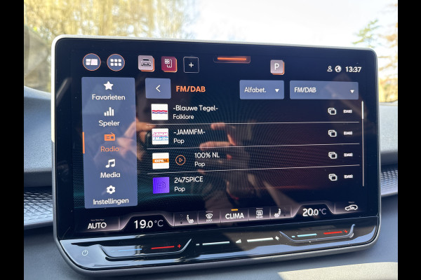 CUPRA Terramar 1.5 eTSI 150PK DSG BUSINESS HEAD-UP/NAVI/CAMERA/LEDER/ MATRIX/ FABRIEKS GARANTIE
