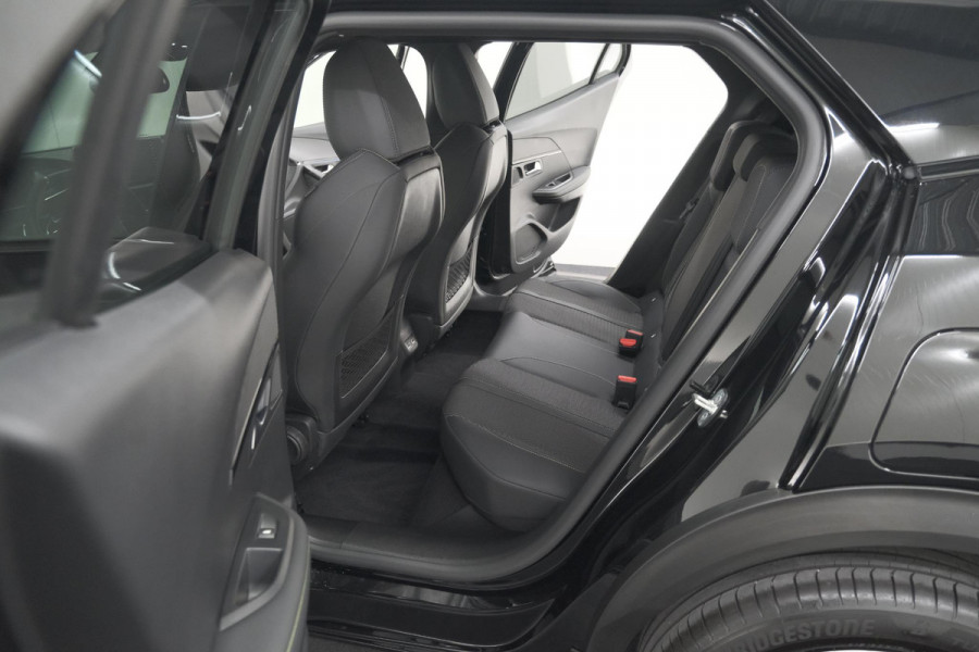 Peugeot 2008 1.2 Hybrid 136 GT | Camera | Apple Carplay | Parkeersensoren