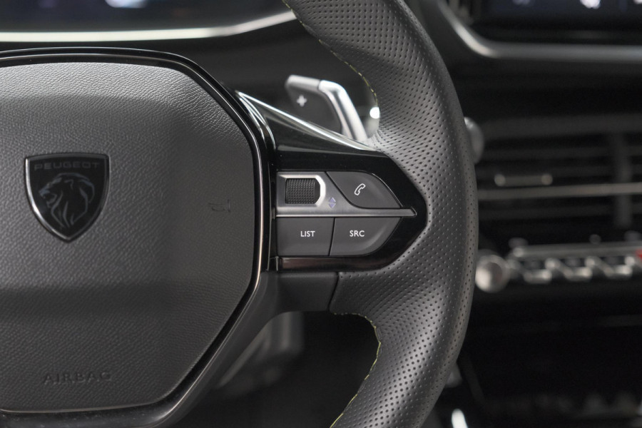 Peugeot 2008 1.2 Hybrid 136 GT | Camera | Apple Carplay | Parkeersensoren